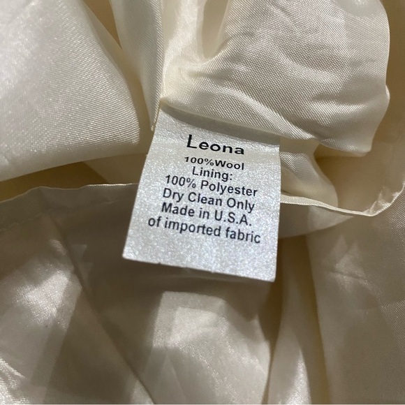 Leona Lauren Leonard Cream Cap Sleeve Wool Sheath Gold Button Dress - Picture 6 of 6